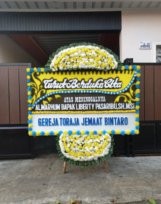 Papan Bunga Duka di Cipadung Kidul